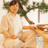 彭新英